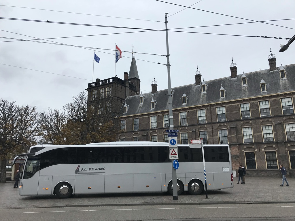 Binnehof / Buitenhof Den Haag met een stadstour vertrekkend vanaf Dordrecht. Groepstour